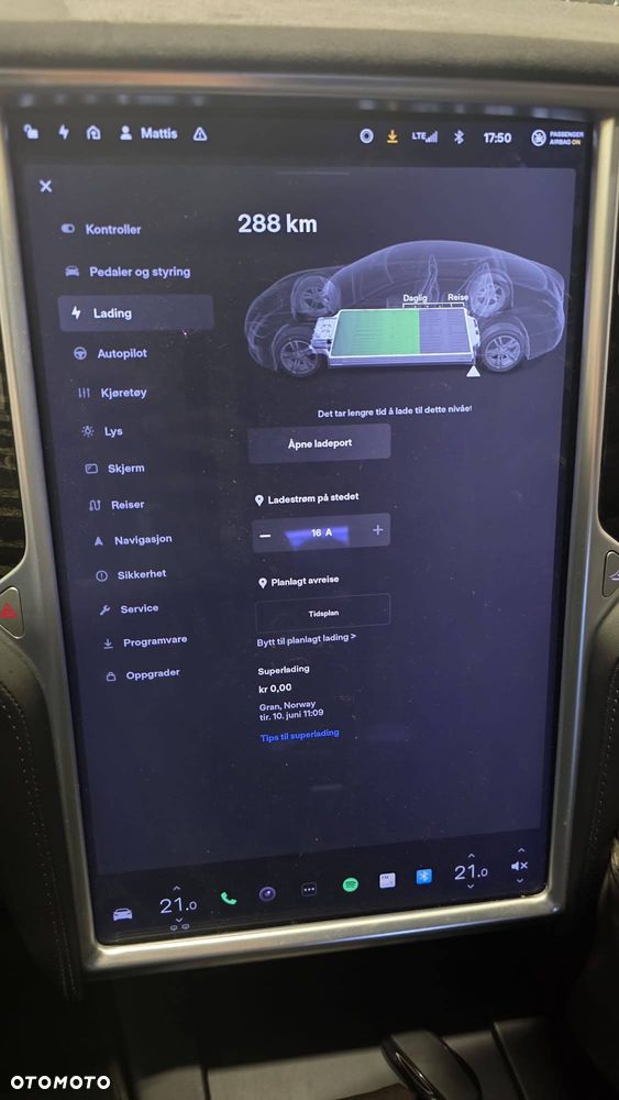 Tesla Model S - 29