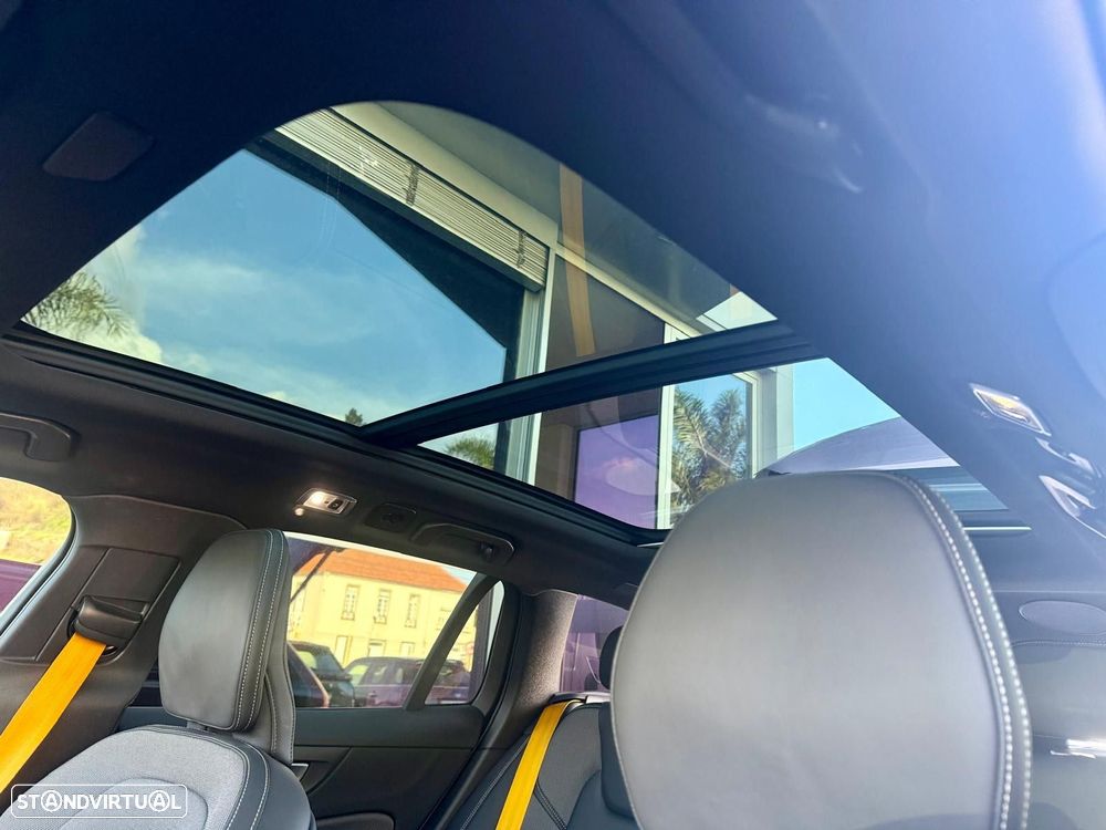 Volvo V60 2.0 T8 AWD TE Polestar Engineered - 17