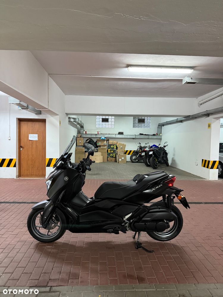 Yamaha X-max - 24
