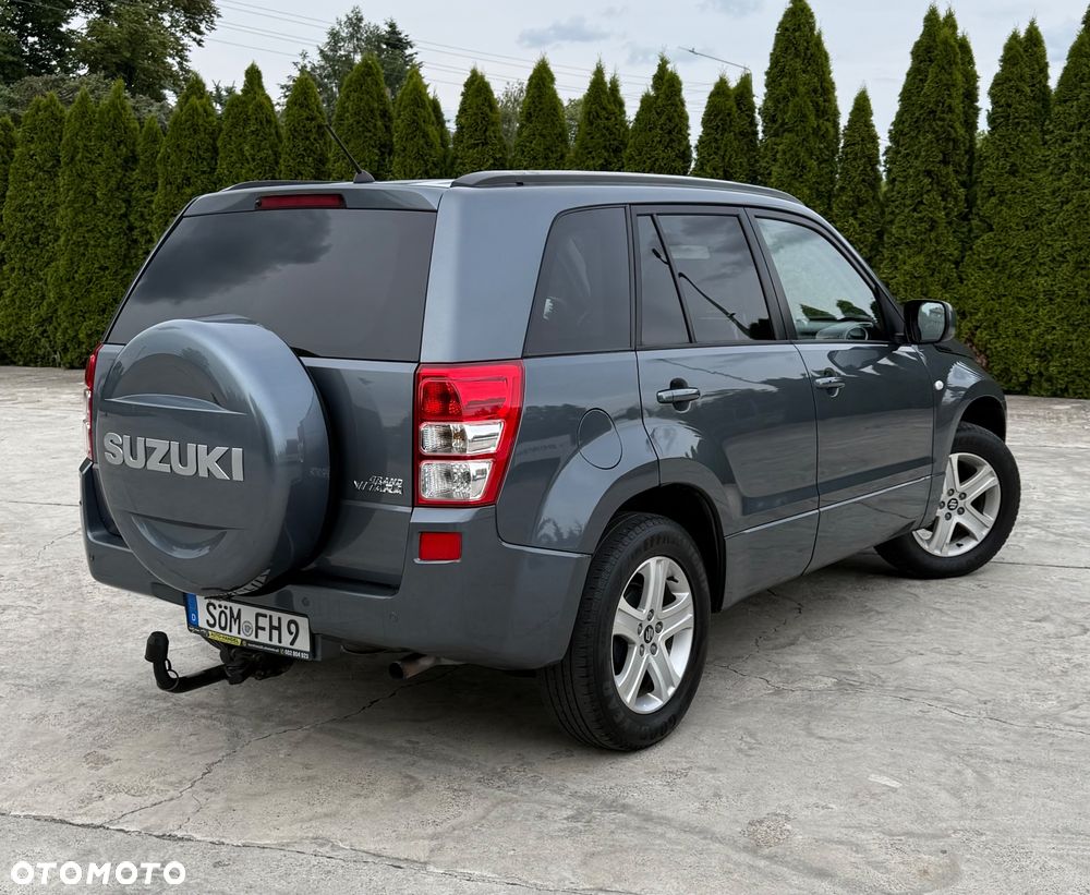 Suzuki Grand Vitara 2.0 Comfort Family - 12