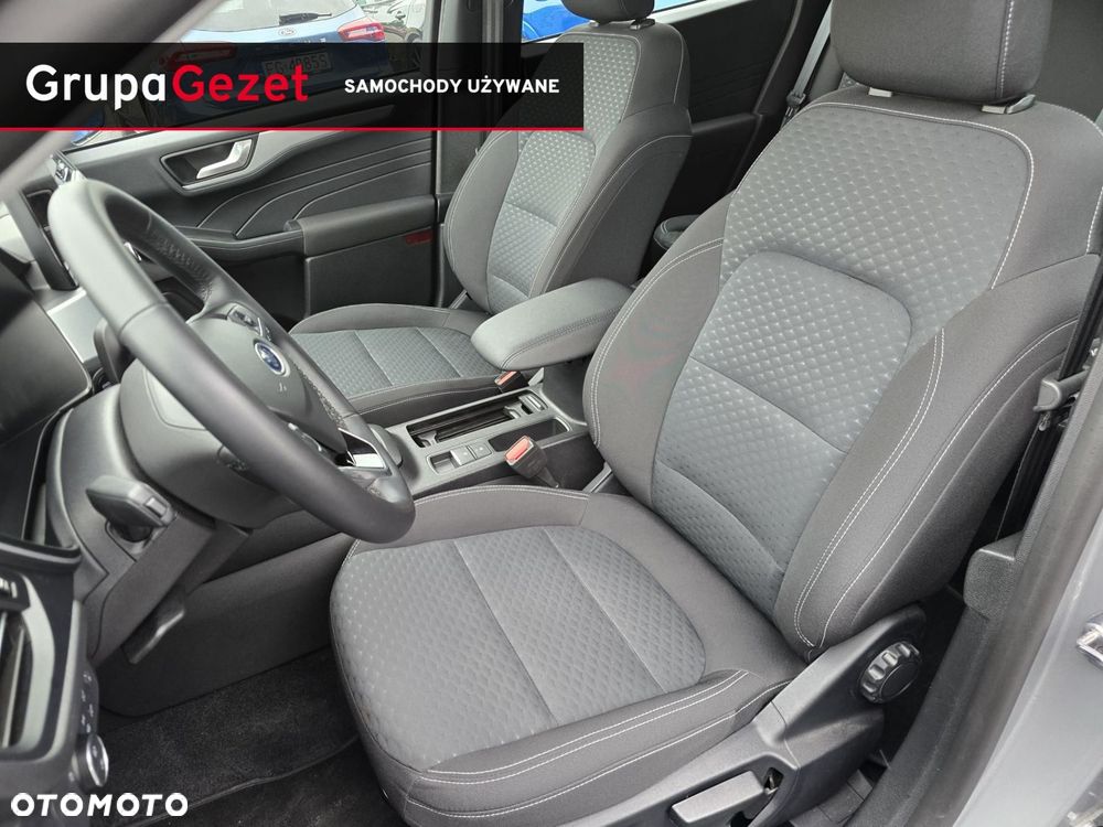 Ford Kuga - 25