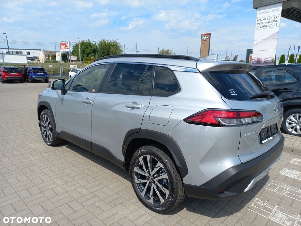 Toyota Corolla Cross 2.0 Hybrid Style AWD - 3