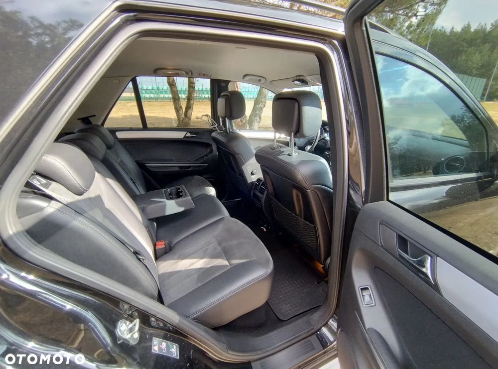Mercedes-Benz ML - 26