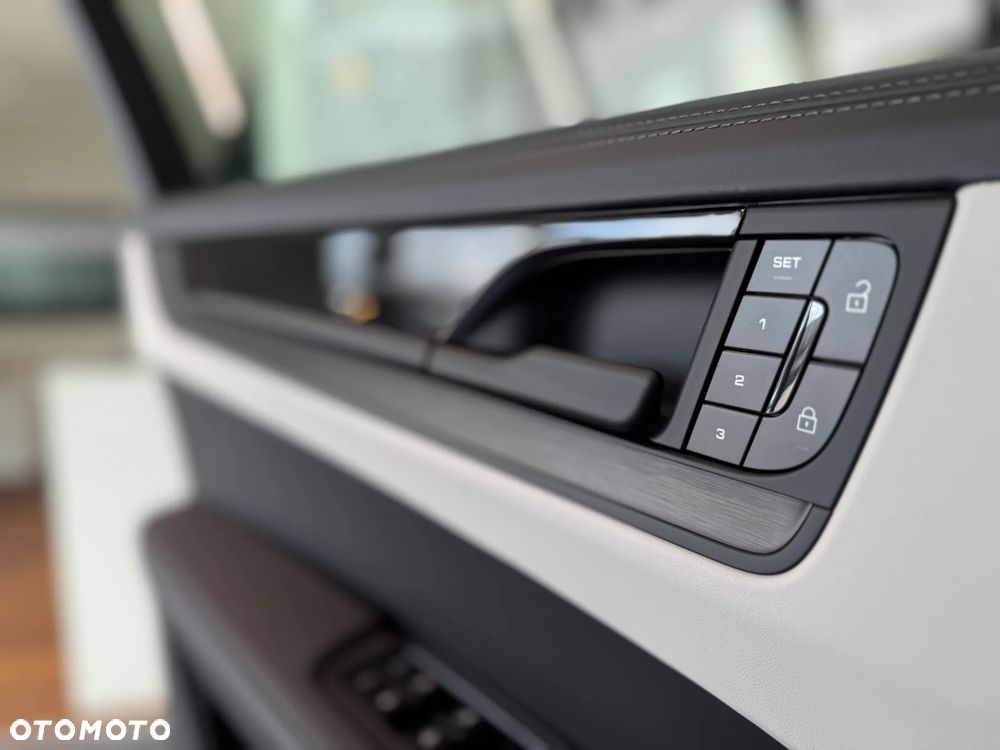 Porsche Cayenne Black Edition - 12