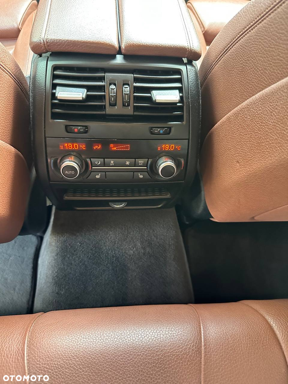 BMW Seria 5 528i xDrive Luxury Line - 26
