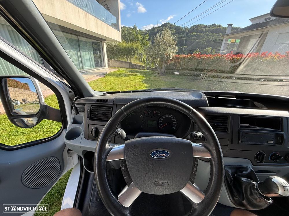 Ford Trigano - 10
