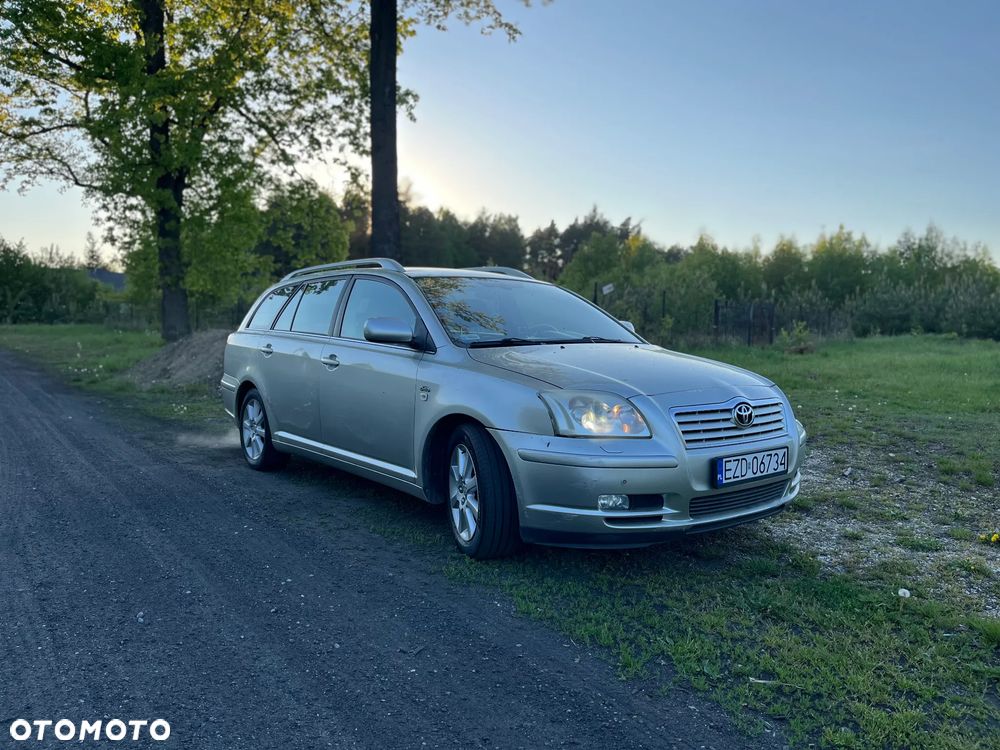 Toyota Avensis 2.0 D-4D Combi - 3