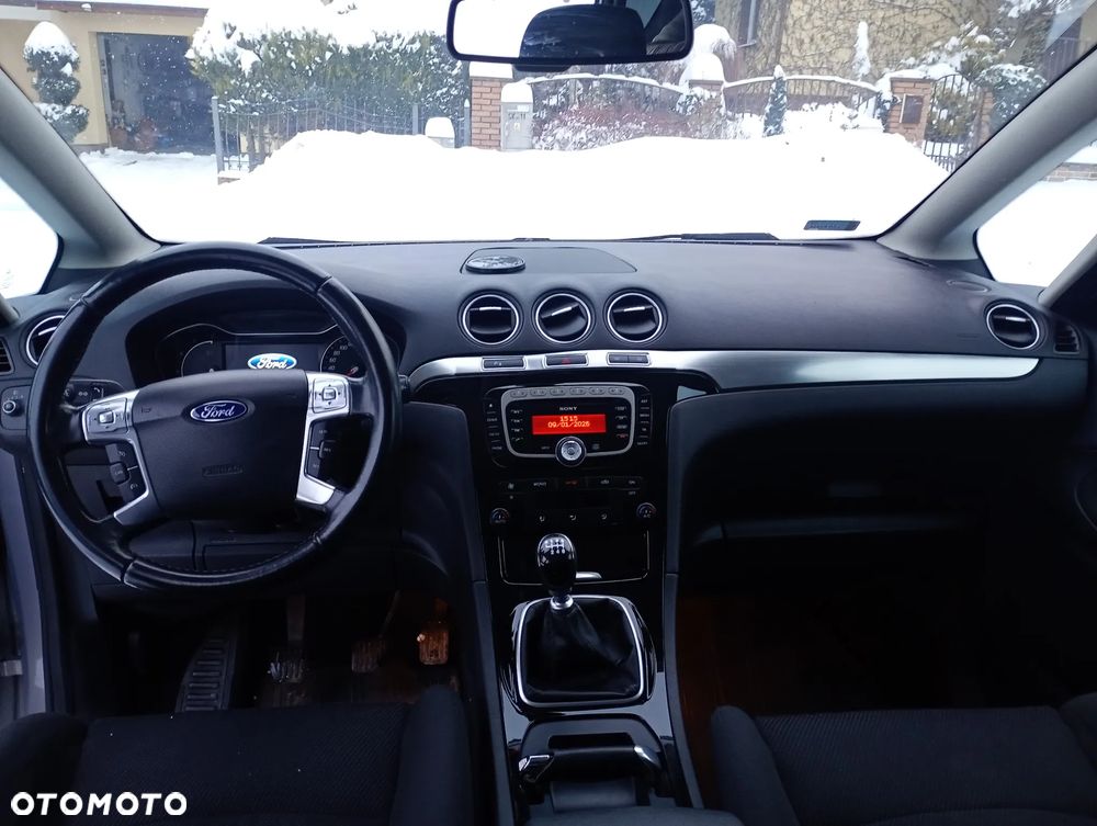 Ford C-MAX 2.0 TDCi Edition - 24