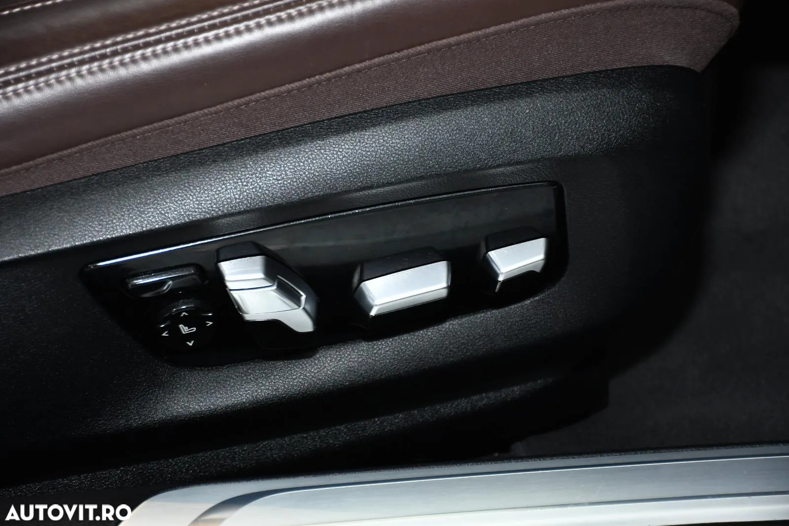 BMW Seria 7 730d xDrive - 27