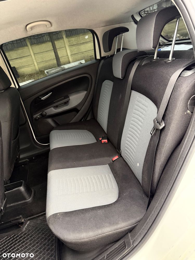 Fiat Punto - 13