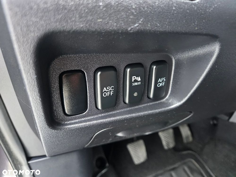 Mitsubishi Outlander - 20