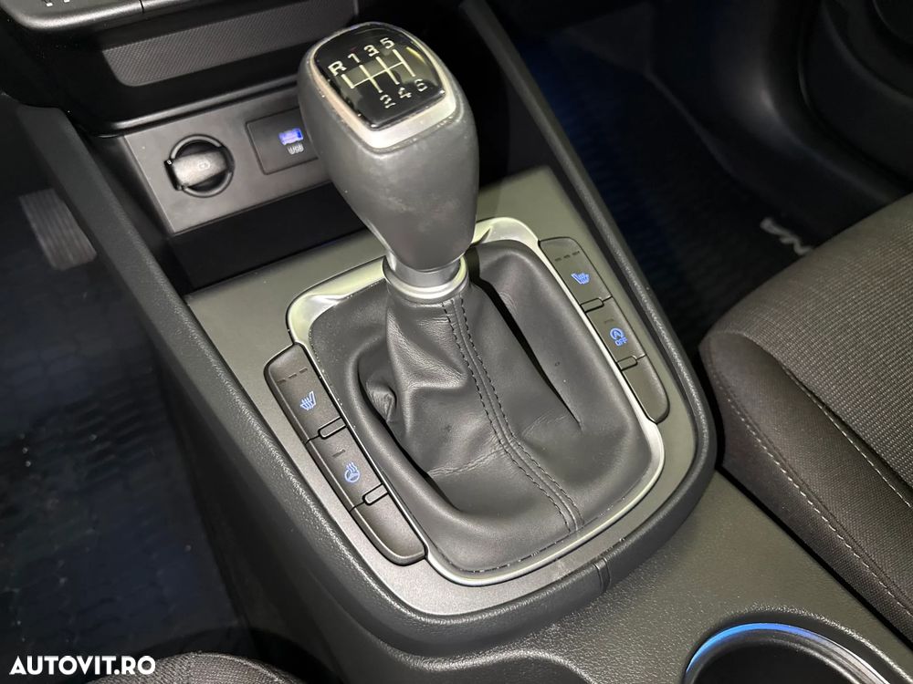 Hyundai KONA - 18