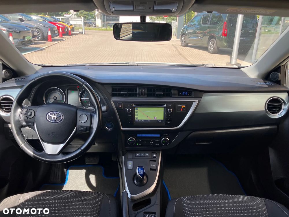 Toyota Auris - 16