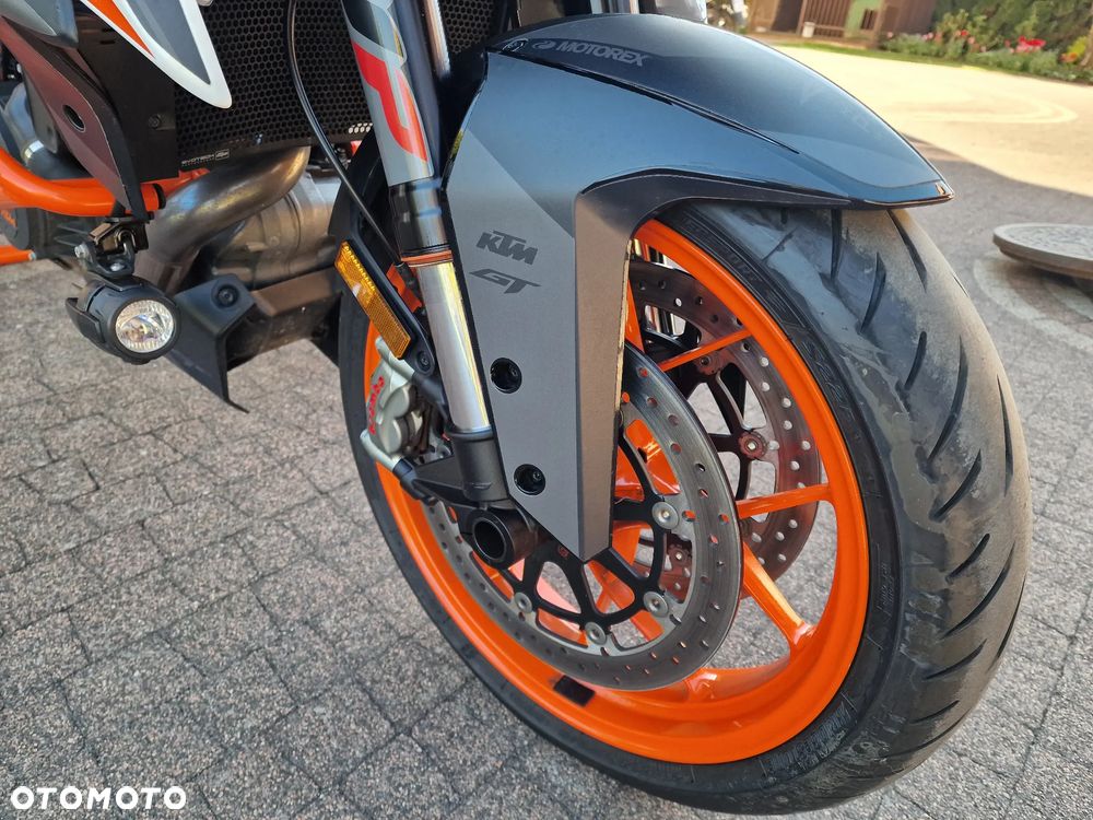 KTM Super Duke - 14