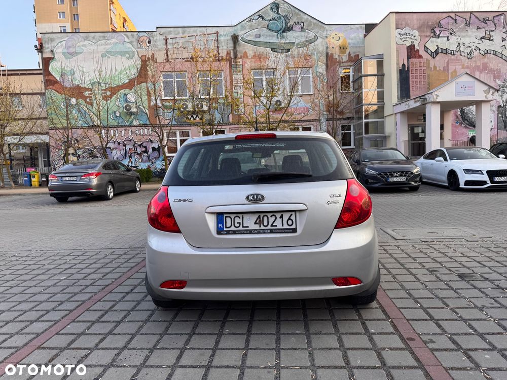 Kia Ceed 1.6 CRDi 90 Vision - 5