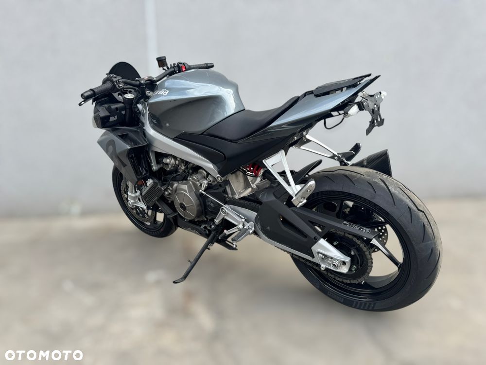 Aprilia Tuono - 4
