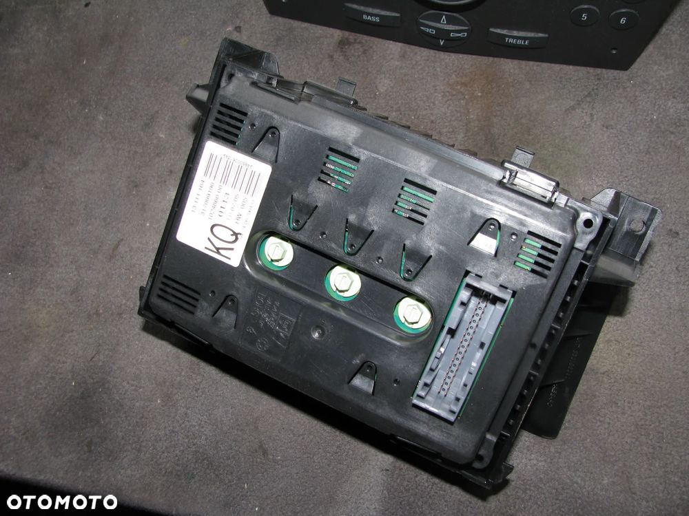 RADIO FABRYCZNE OPEL ASTRA III H 3 13190856 WYŚWIETLACZ 13111164 KOMPLET - 3