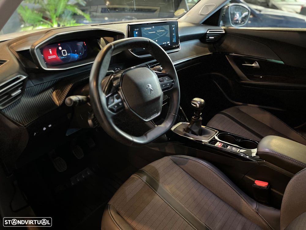 Peugeot 2008 1.2 Allure - 5