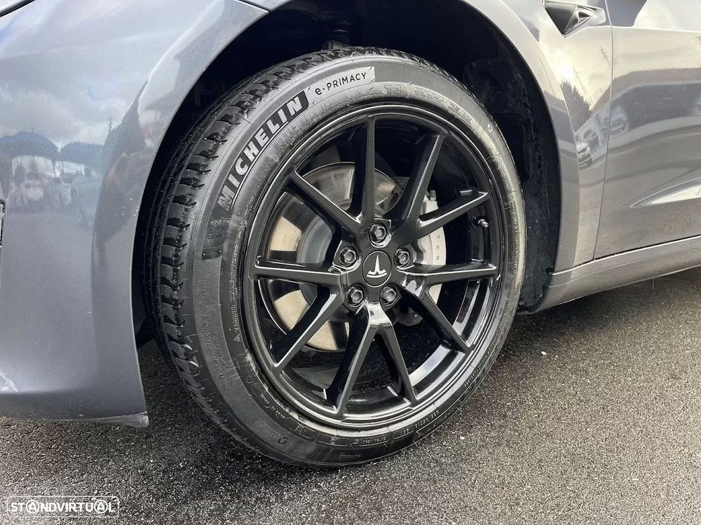 Tesla Model 3 Long Range Tração Traseira - 37