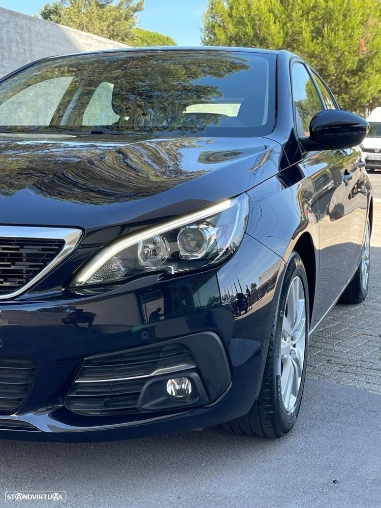 Peugeot 308 1.2 PureTech Business Line - 36
