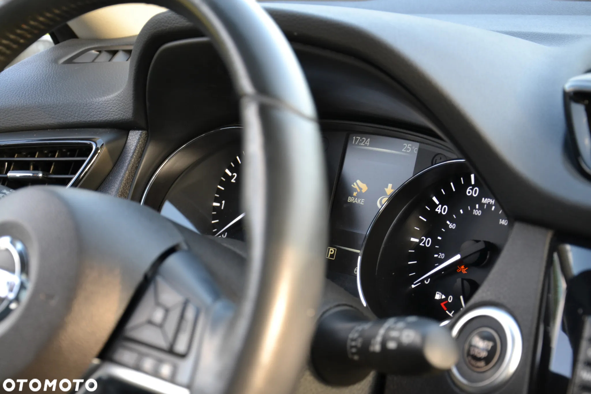 Nissan Rogue - 4