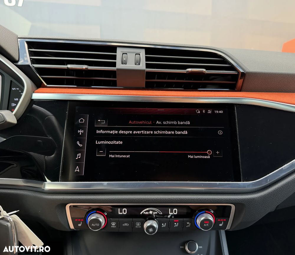 Audi Q3 35 TDI S tronic S line - 28