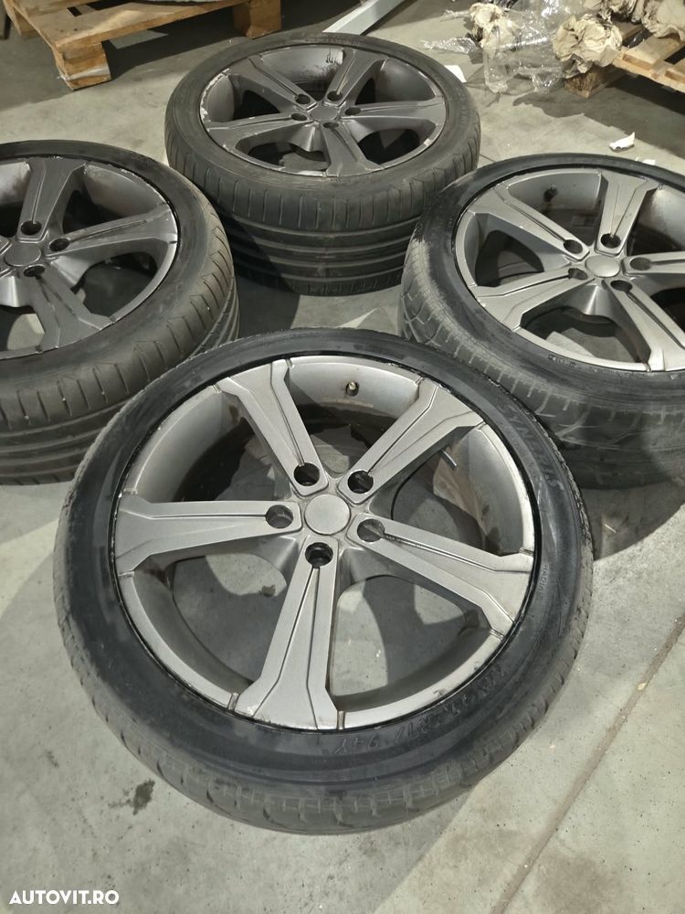 Volkswagen Golf - 13