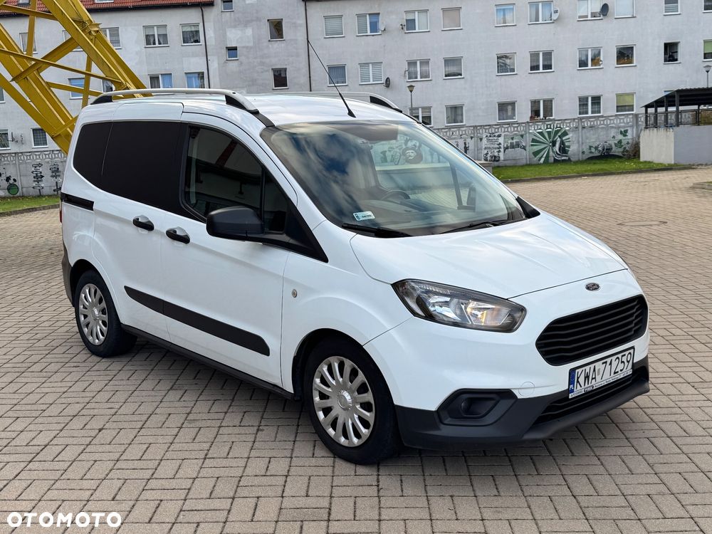 Ford Transit Courier - 2
