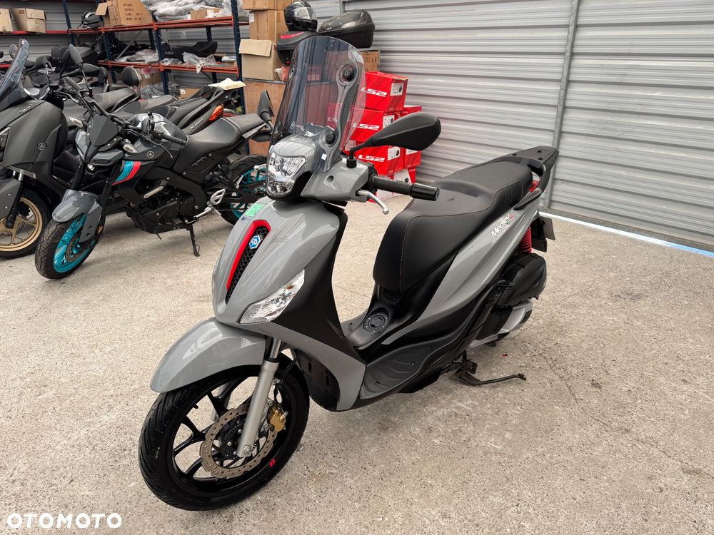Piaggio Medley - 3