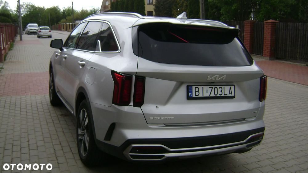 Kia Sorento 1.6T-GDI AWD OPF Platinum - 4