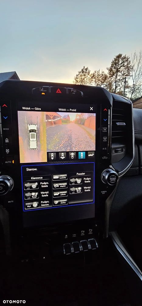 RAM 1500 Crew Cab Shortbed Laramie - 17