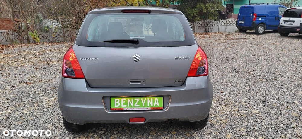 Suzuki Swift 1.3 Club - 6