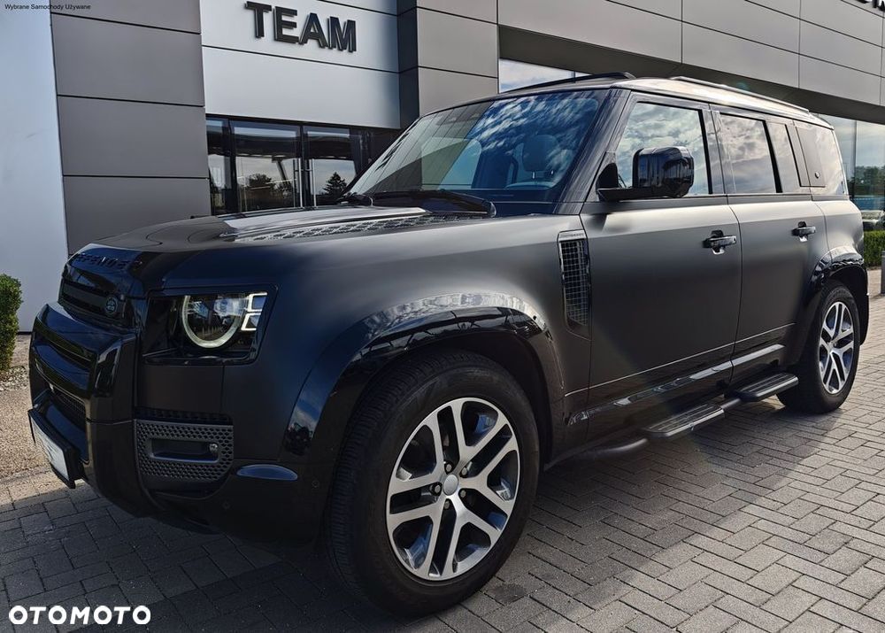 Land Rover Defender - 12