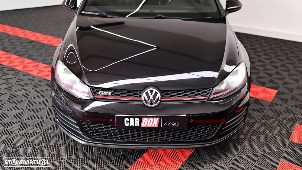 VW Golf 2.0 TSi GTi DSG - 11