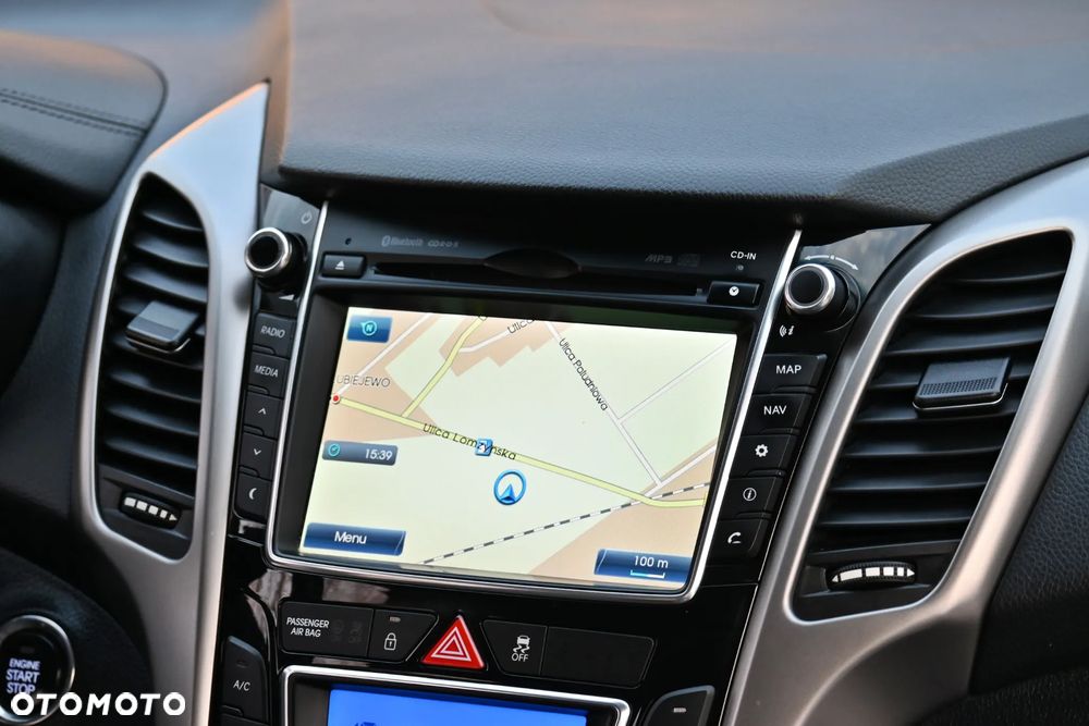 Hyundai i30 1.6 CRDi Premium - 23