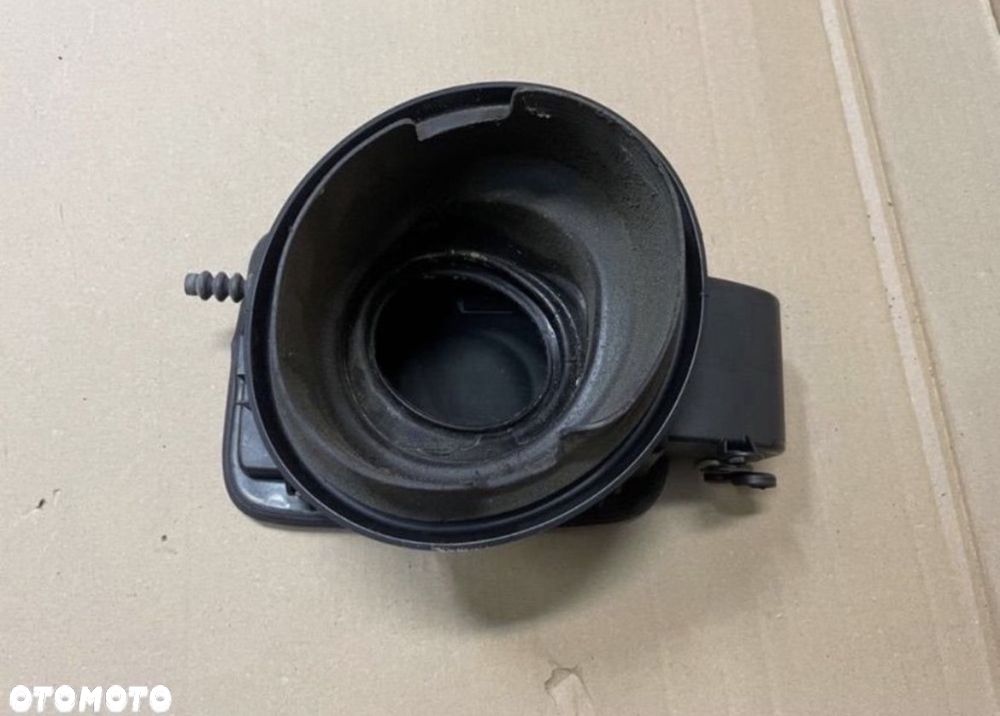 7073961 Klapka wlewu paliwa bmw 3 e90 e91 - 4