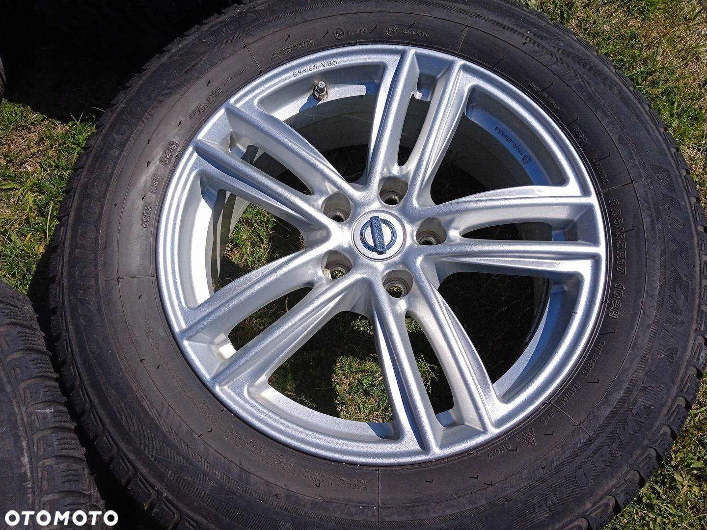 felgi aluminiowe 5x114,3 Nissan Quashqai X-trail Kadjar Opony 225/65 17 7m - 4