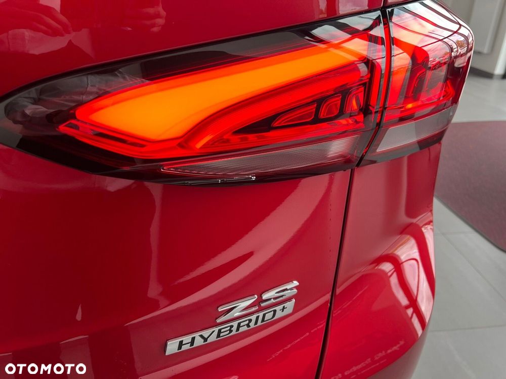 MG ZS Hybrid+ - 12