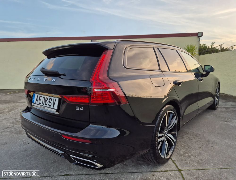 Volvo V60 2.0 B4 R-Design Geartronic - 4