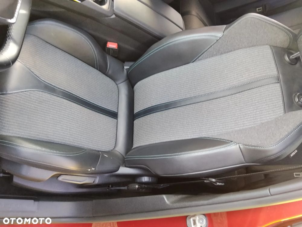 Peugeot 3008 1.5 BlueHDi Allure Pack S&S - 13