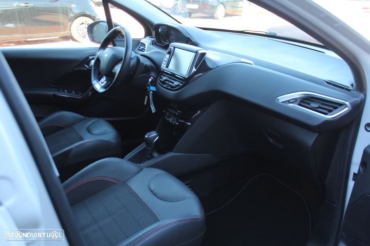 Peugeot 208 1.2 PureTech GT Line EAT6 - 21