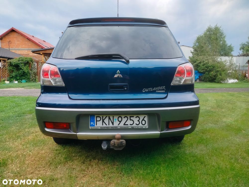 Mitsubishi Outlander 2.0 Comfort 4WD - 5