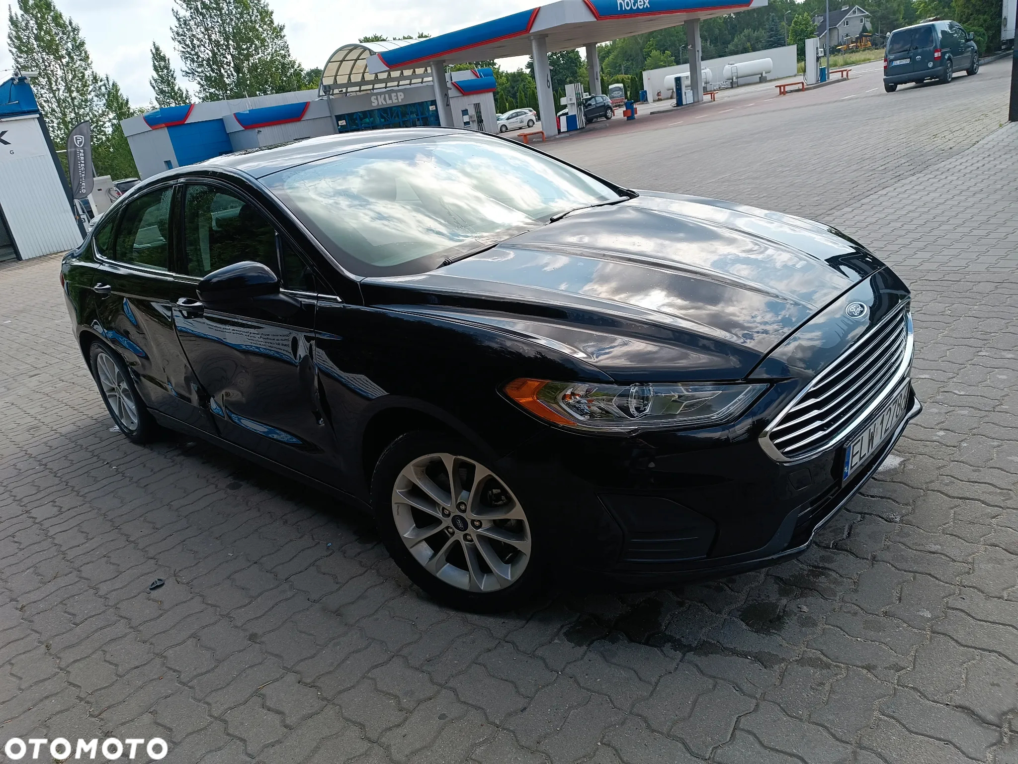 Ford Fusion - 10