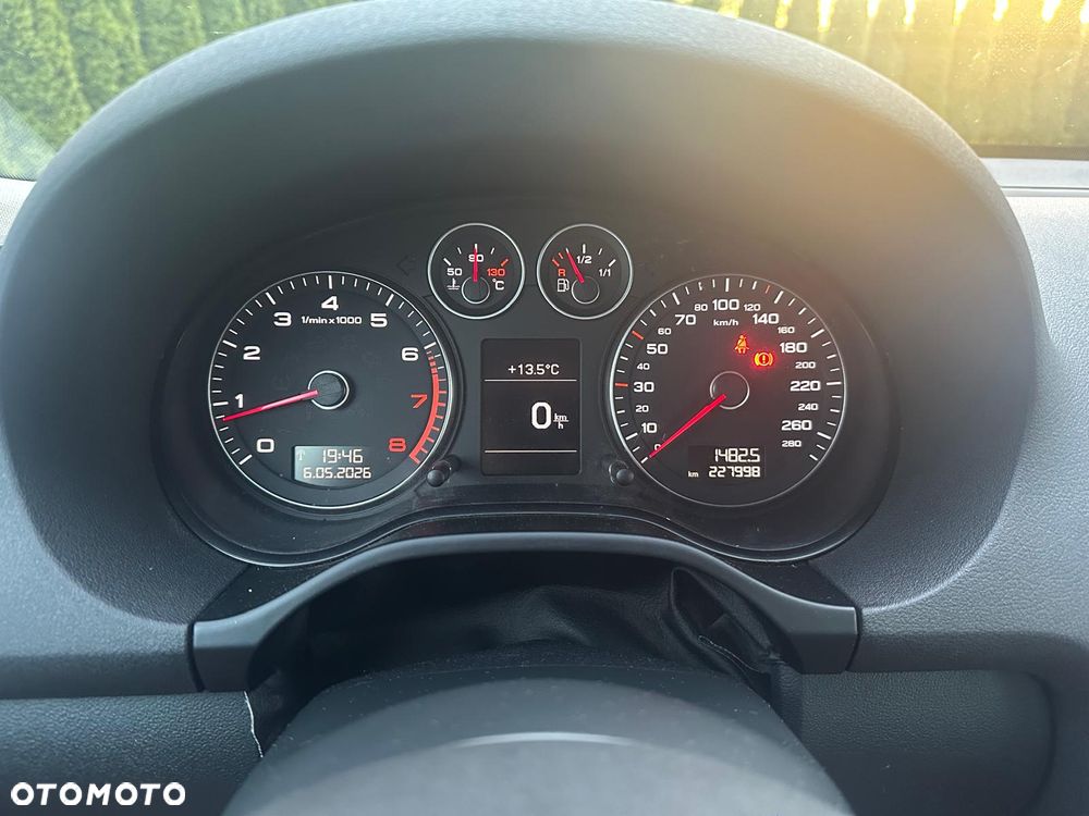 Audi A3 Sportback 1.8 TFSI Ambiente - 11