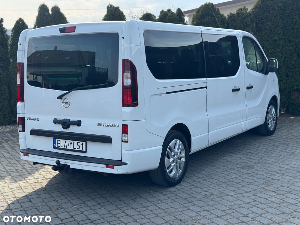 Opel Vivaro - 12