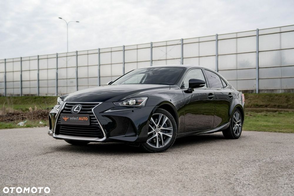 Lexus IS - 2