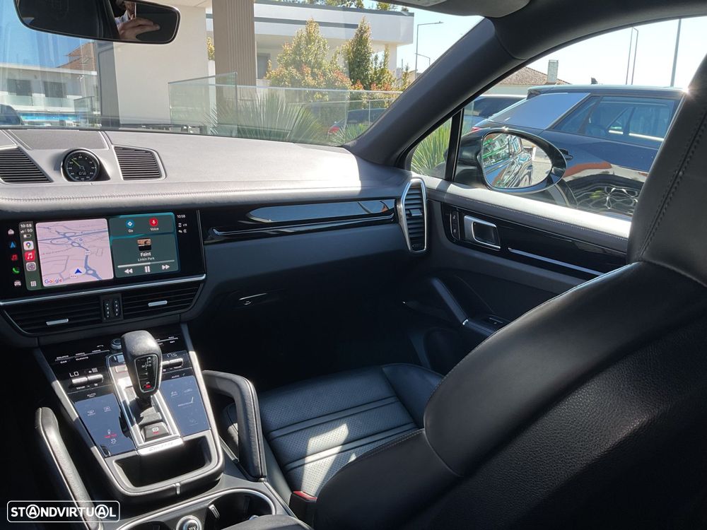 Porsche Cayenne Coupé E-Hybrid - 56