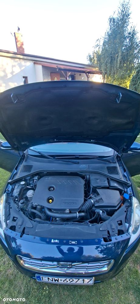 Volvo V60 D2 Momentum - 10