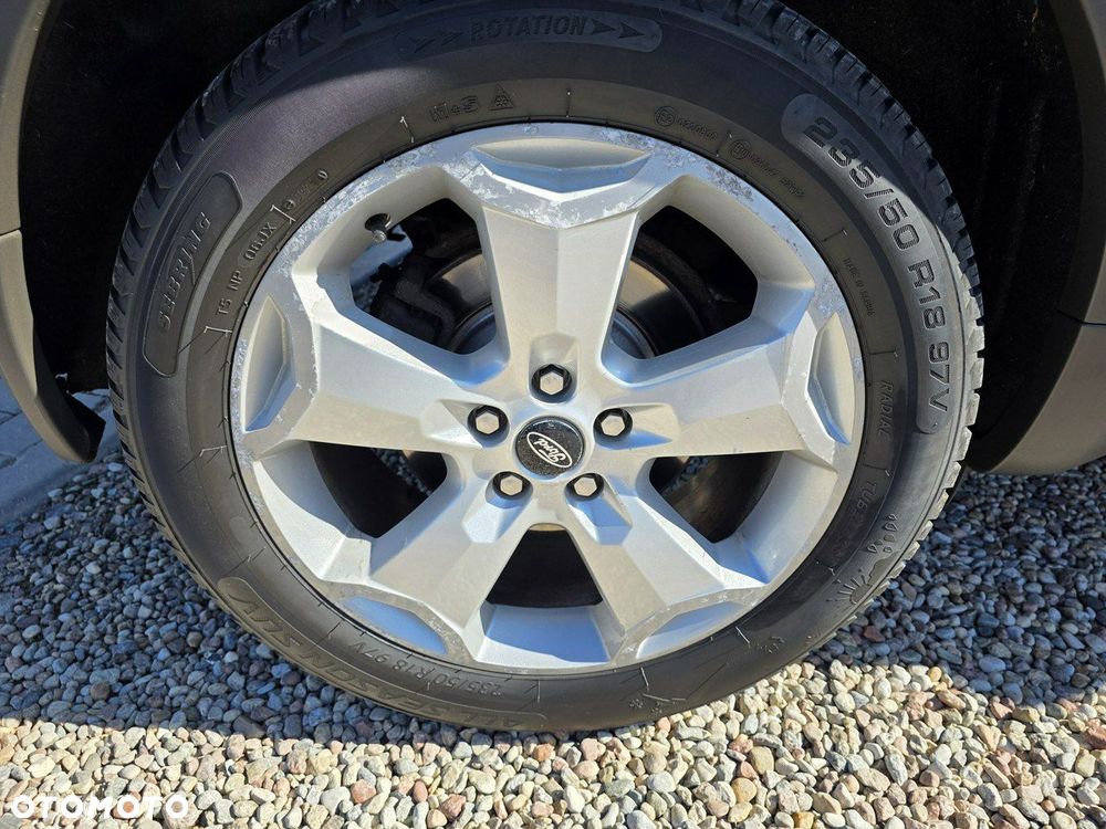 Ford Kuga 2.0 TDCi 2x4 Titanium - 18