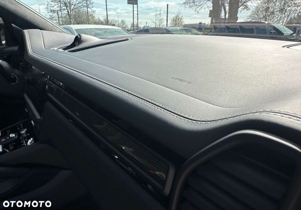 Porsche Cayenne - 37